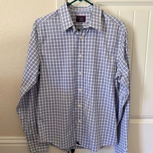 UNTUCKit men’s long sleeve dress shirt